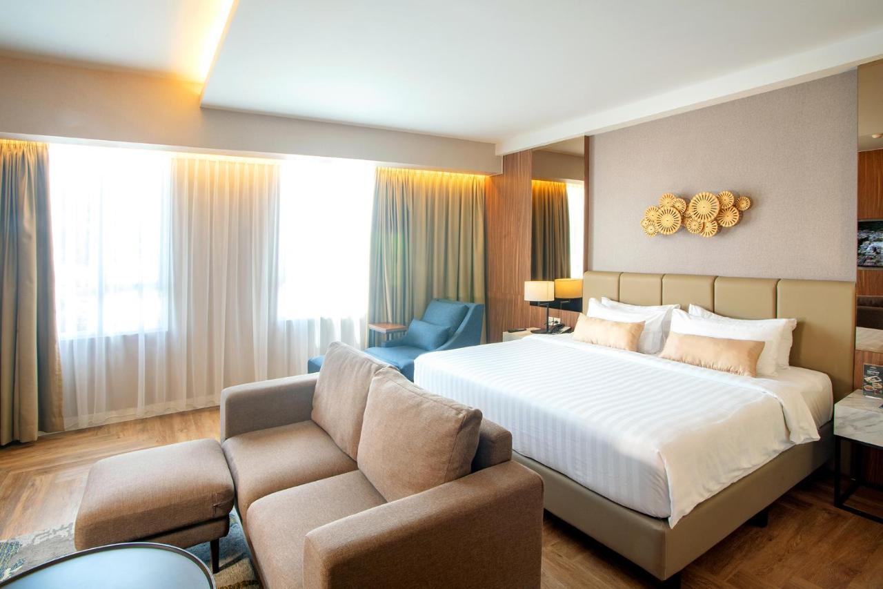 Отель The Zhm Premiere Padang Экстерьер фото
