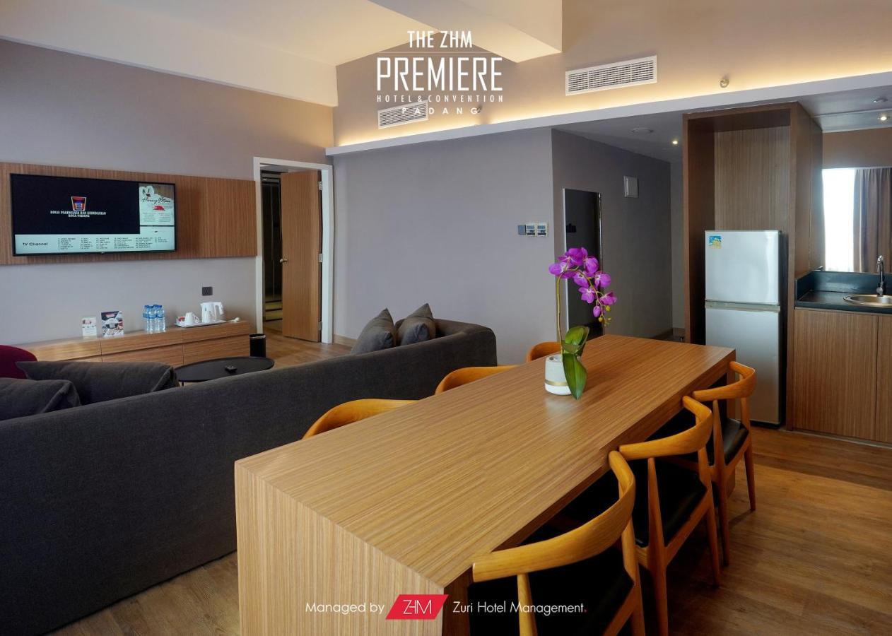 Отель The Zhm Premiere Padang Экстерьер фото